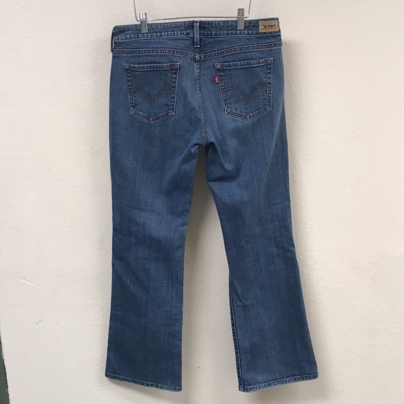 Levi’s 545 Low Boot Cut Jeans - Picture 4 of 12